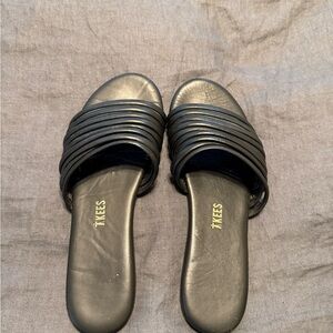 TKEES Women's Black Carl Sandals
